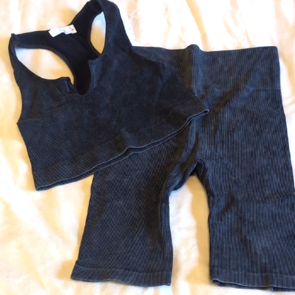 Washed Ribbed Biker Short Set In Washed Black - Picture 4 of 4
